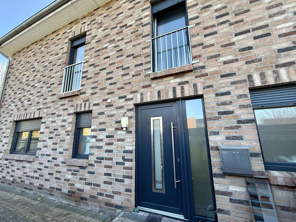 Thumbnail-Haus zum Mieten in Neustadt am Rübenberge 1.500,00 € 150 m²