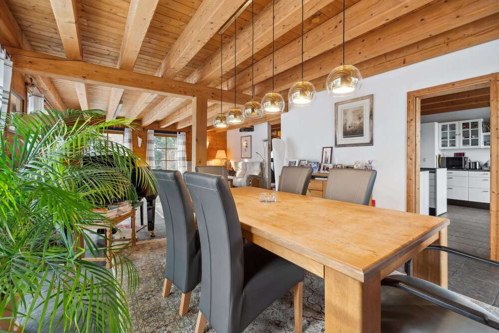 Thumbnail-Haus zum Kaufen in Kassel 798.000,00 € 325 m²