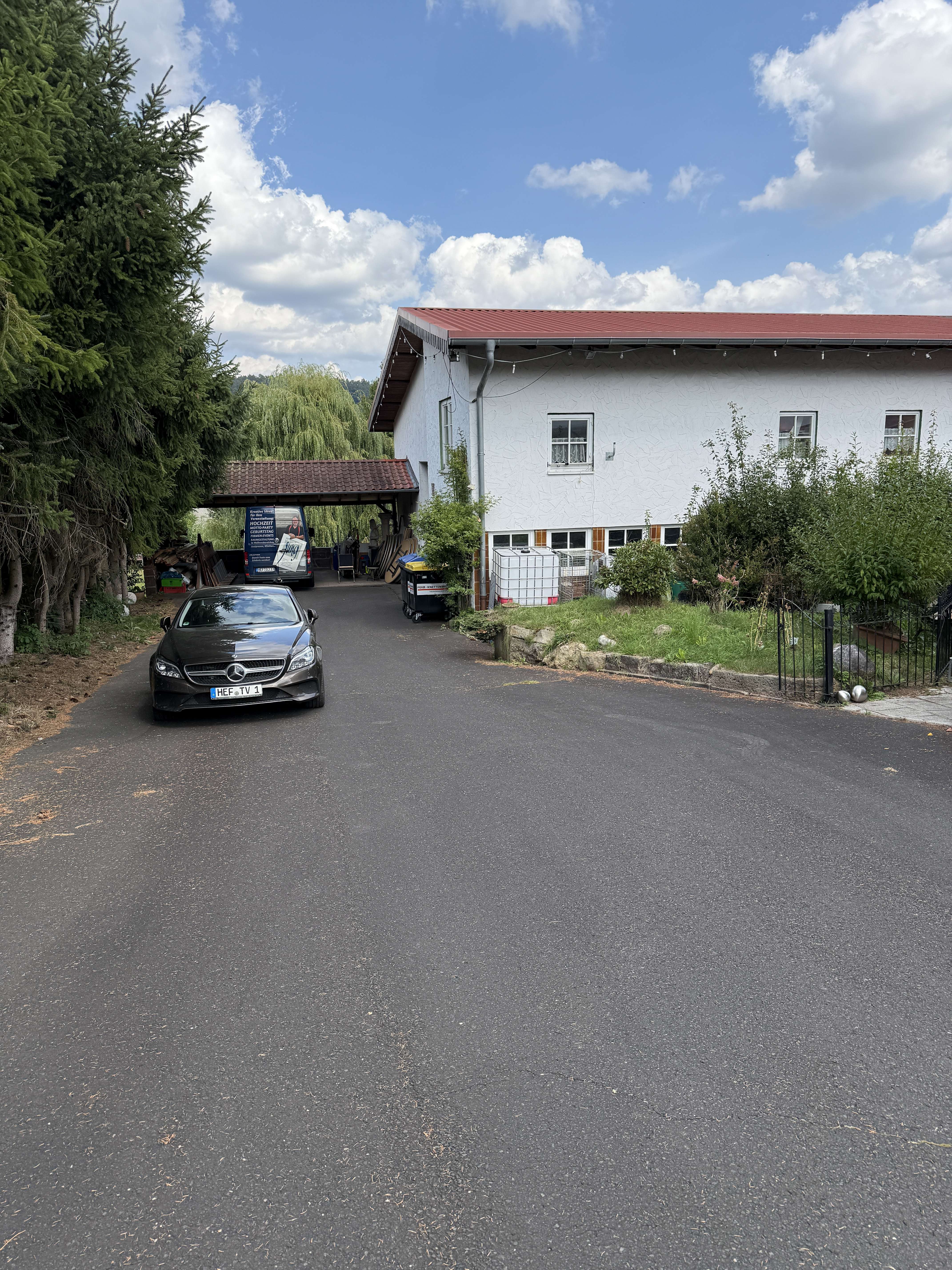 Thumbnail-Haus zum Mieten in Ludwigsau 2.250,00 € 150 m²