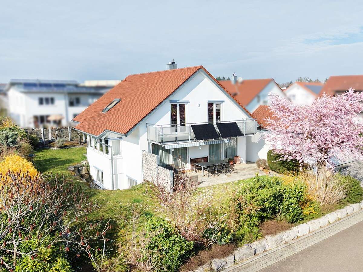 Thumbnail-Haus zum Kaufen in Mutlangen 740.000,00 € 199 m²