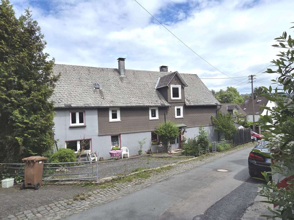 Thumbnail-Haus zum Kaufen in Hilchenbach 227.000,00 € 173 m²