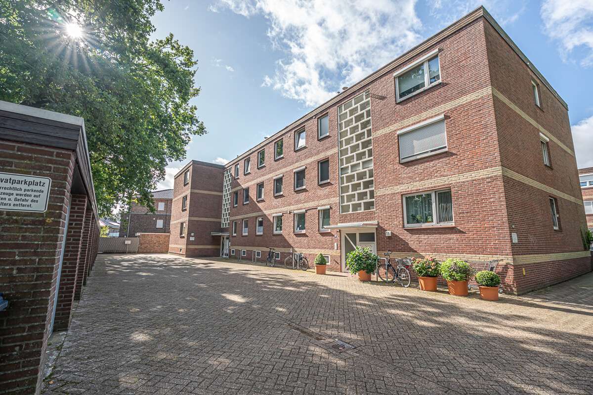 Thumbnail-Wohnung zum Kaufen in Bad Zwischenahn 160.000,00 € 67.5 m²