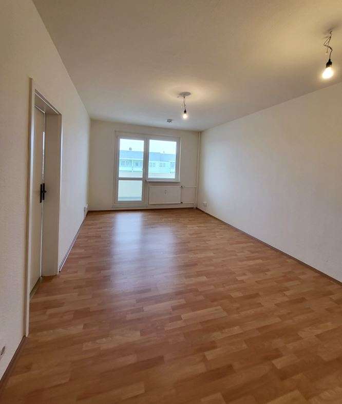 Thumbnail-Wohnung zum Mieten in Rötha 400,00 € 61 m²