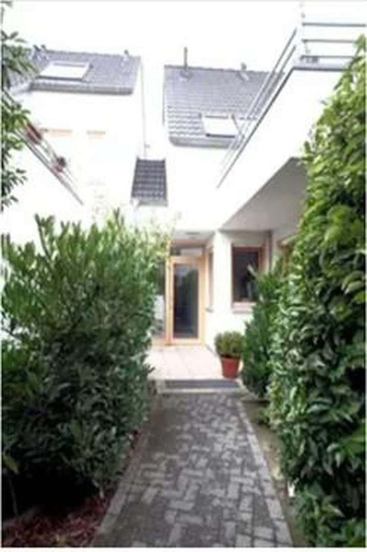 Thumbnail-Wohnung zum Kaufen in Meerbusch 750.000,00 € 135 m²