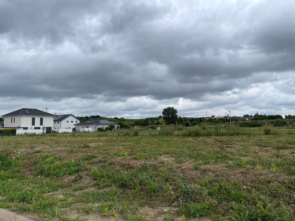 Thumbnail-Grundstück zu verkaufen in Hillesheim 160.950,00 € 435 m²