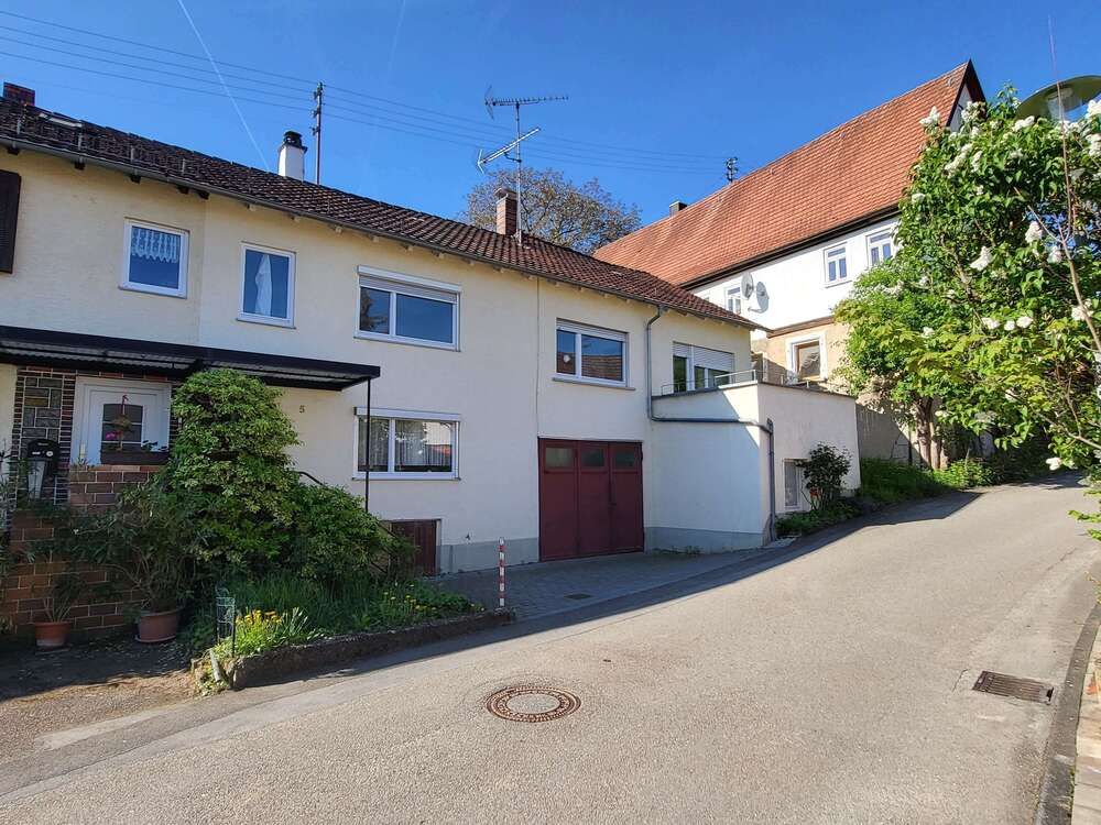 Thumbnail-Haus zum Kaufen in Löwenstein-Hößlinsülz 178.000,00 € 115 m²