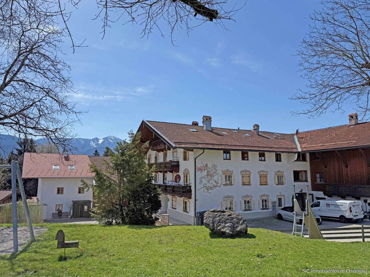 Thumbnail-Haus zum Kaufen in Bergen 1.200.000,00 € 330 m²