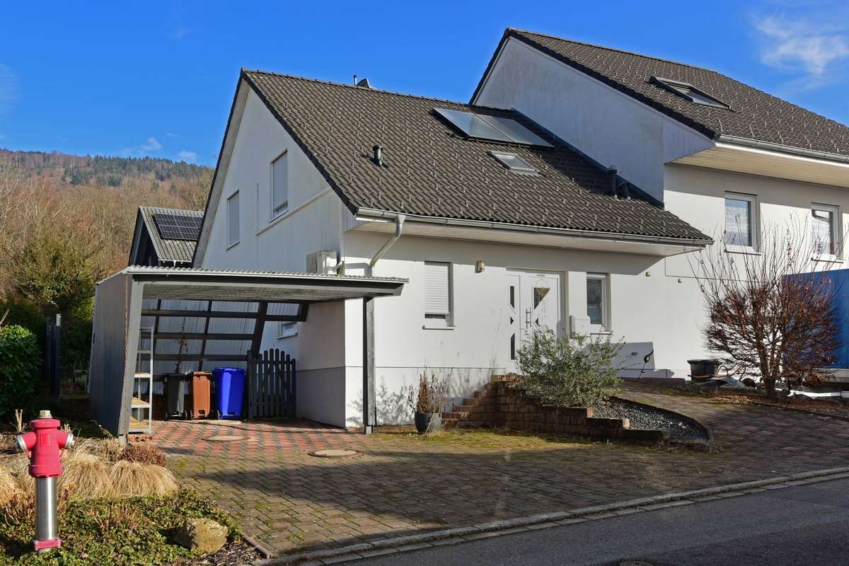 Thumbnail-Haus zum Kaufen in Wehr 465.000,00 € 124.2 m²
