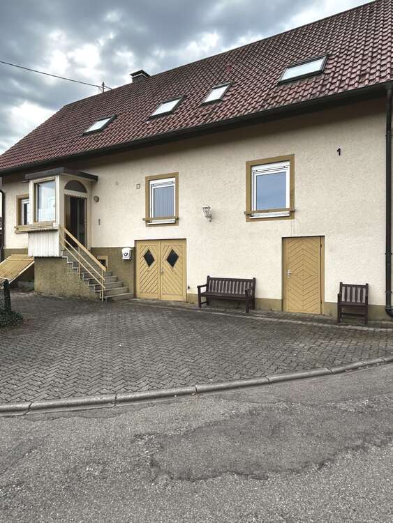 Thumbnail-Wohnung zum Kaufen in Eisental 160.000,00 € 84.77 m²