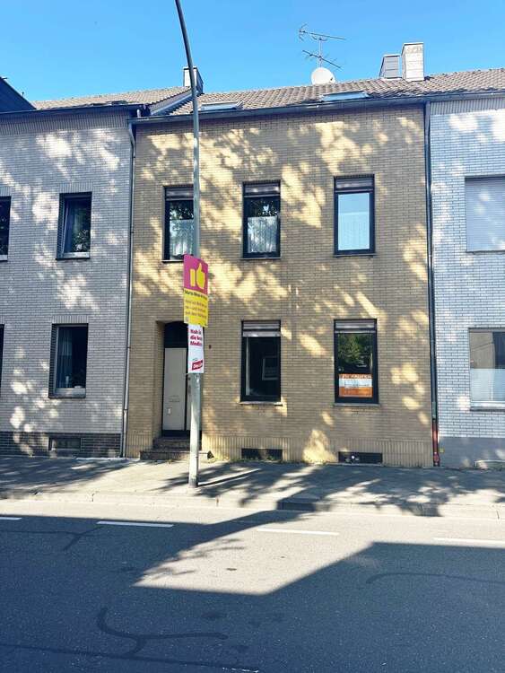 Thumbnail-Haus zum Kaufen in Mönchengladbach 195.000,00 € 135 m²