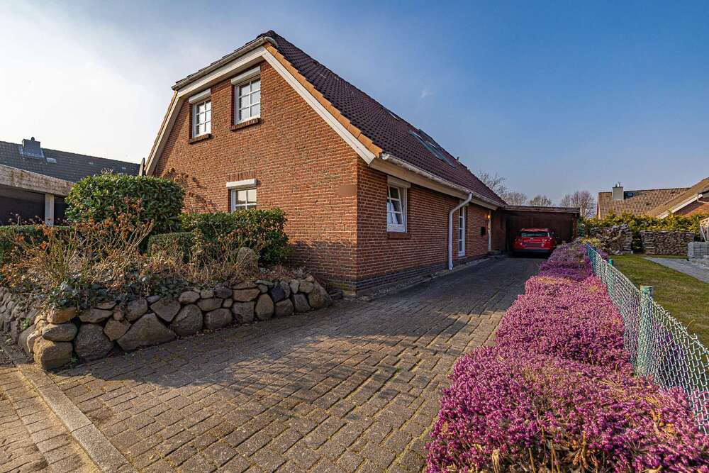 Thumbnail-Haus zum Kaufen in Schacht-Audorf 415.000,00 € 182 m²