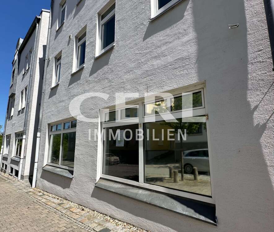 Thumbnail-Büro in Straubing 1.272,00 € 106 m²