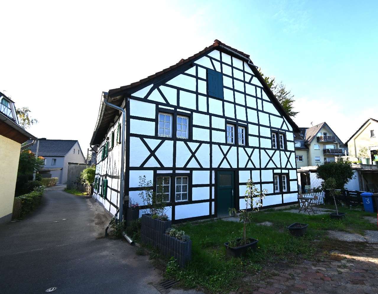 Thumbnail-Haus zum Kaufen in Solingen 399.000,00 € 200 m²