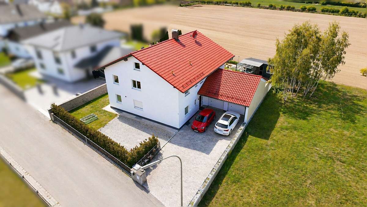 Thumbnail-Haus zum Kaufen in Parkstetten 749.000,00 € 223.7 m²