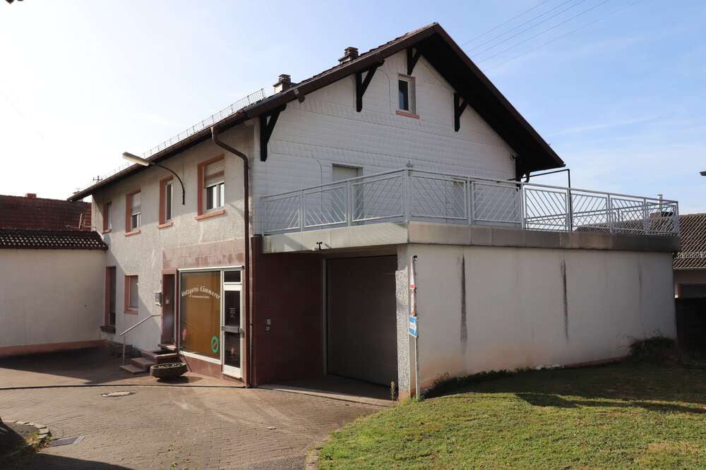 Thumbnail-Haus zum Kaufen in Pirmasens Erlenbrunn 179.000,00 € 622 m²