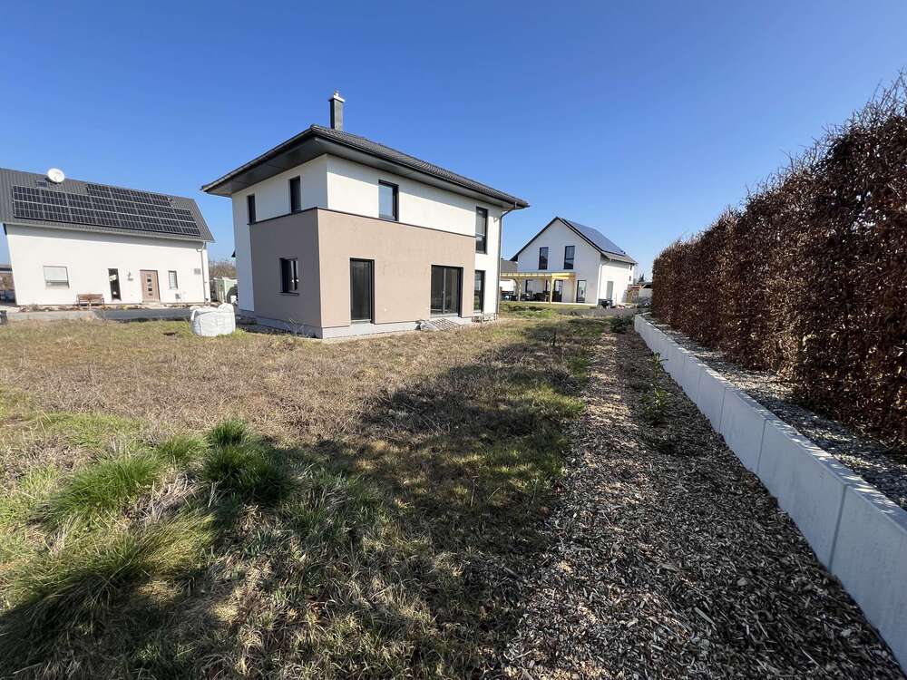 Thumbnail-Haus zum Kaufen in Wiedemar OT Zwochau 560.000,00 € 155 m²