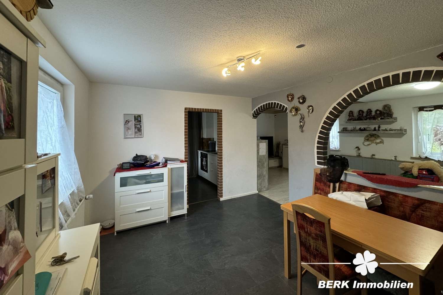 Thumbnail-Haus zum Kaufen in Erlenbach am Main 318.000,00 € 185 m²