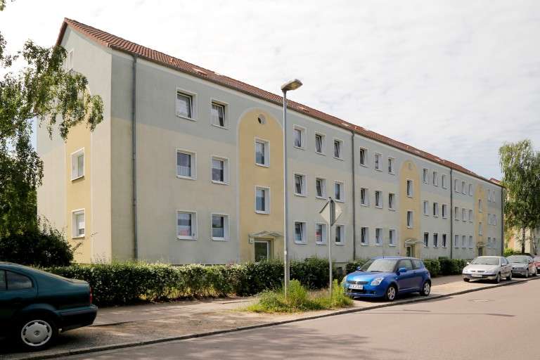 Thumbnail-Wohnung zum Mieten in Weißenfels 364,00 € 56 m²