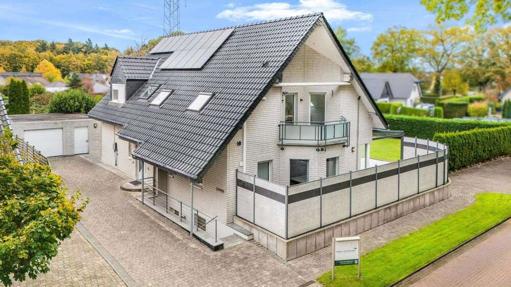 Thumbnail-Haus zum Kaufen in Bedburg-Hau 849.000,00 € 340 m²