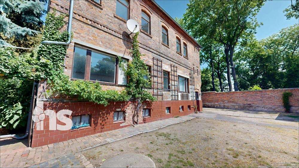 Thumbnail-Haus zum Kaufen in Schafstädt 98.000,00 € 300 m²