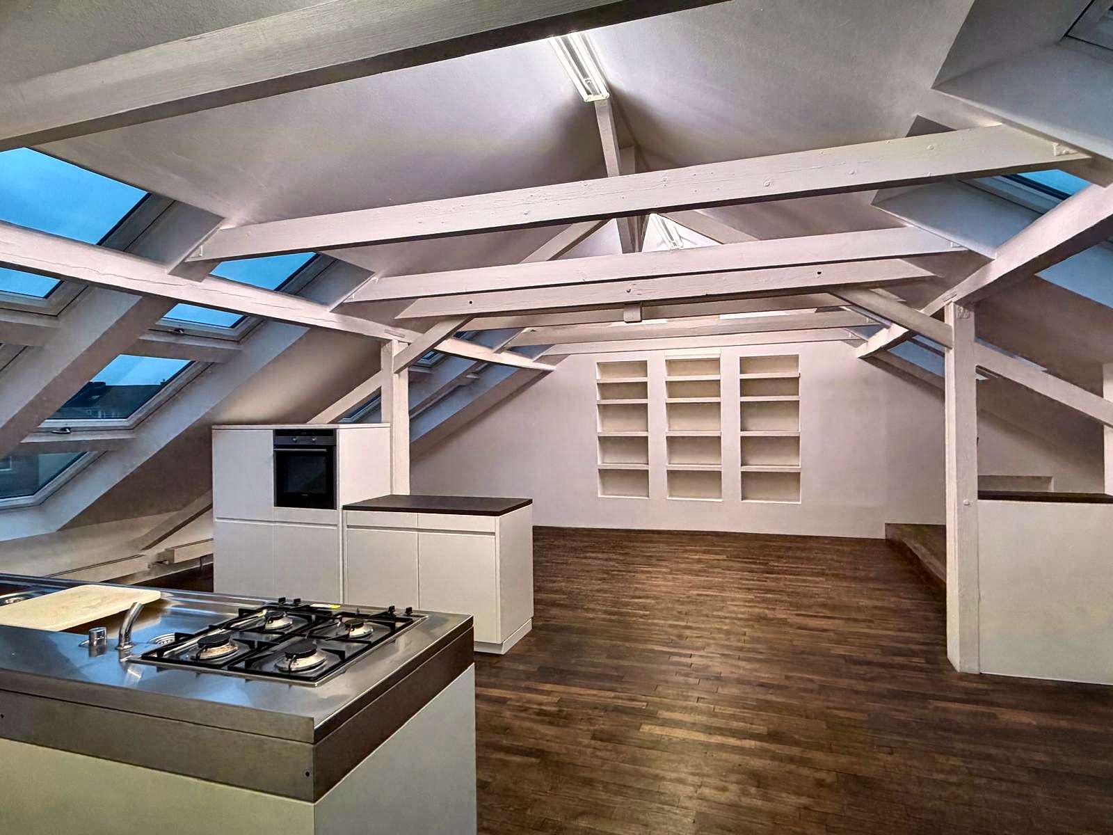 Thumbnail-Wohnung zum Mieten in Düsseldorf 2.350,00 € 175 m²