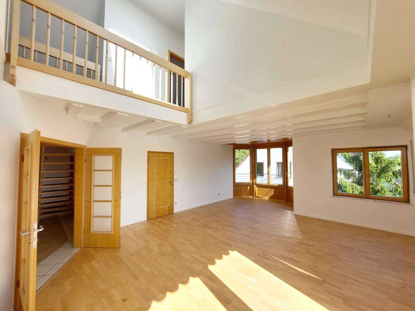 Thumbnail-Wohnung zum Mieten in Wiesbaden 1.900,00 € 147 m²