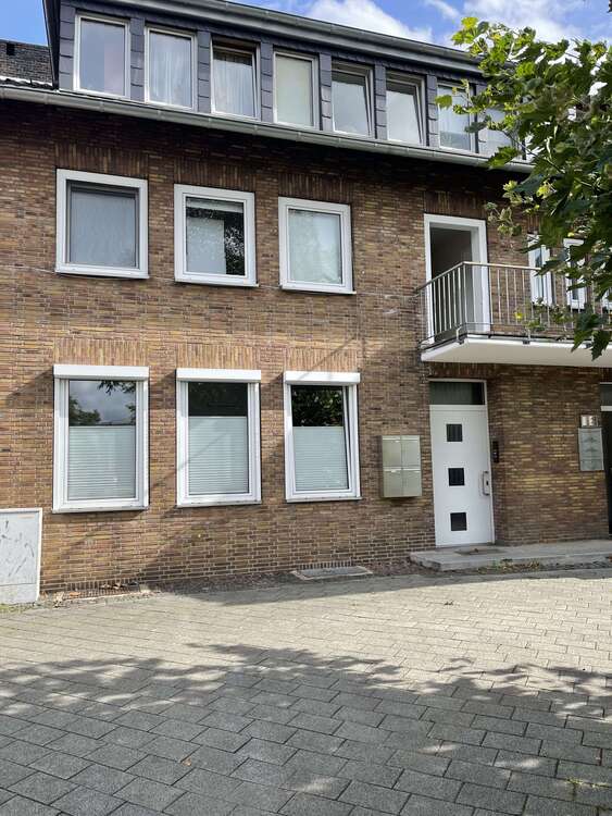 Thumbnail-Wohnung zum Mieten in Kaarst 1.050,00 € 115 m²