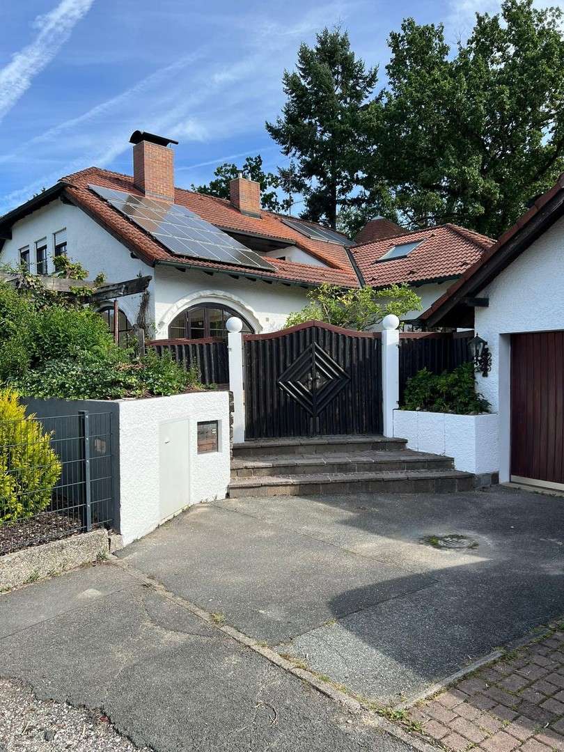 Thumbnail-Haus zum Kaufen in Röttenbach 1.245.000,00 € 371 m²