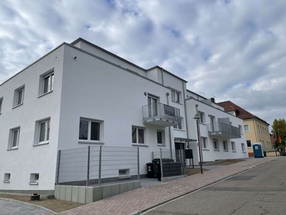 Thumbnail-Büro in Huttenheim 1.885,00 € 130 m²