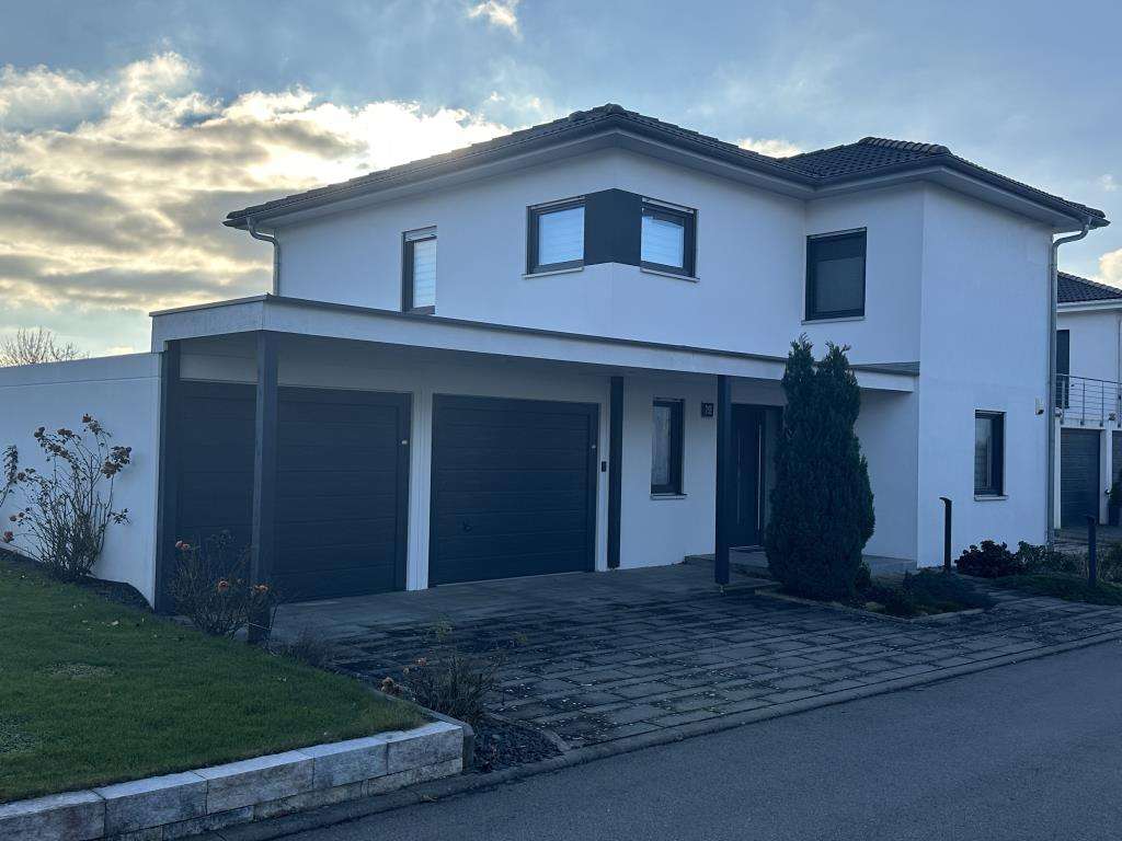 Thumbnail-Haus zum Mieten in Oggelshausen 1.680,00 € 121 m²