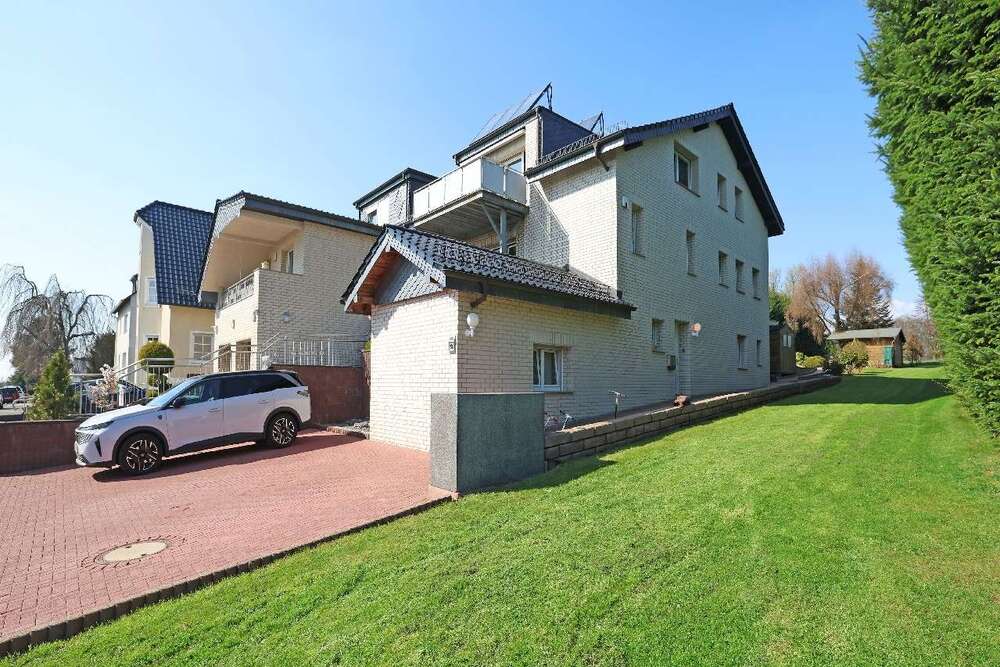 Thumbnail-Wohnung zum Kaufen in Solingen 400.000,00 € 130 m²
