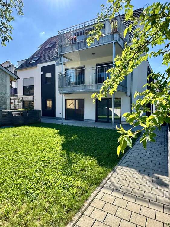 Thumbnail-Wohnung zum Kaufen in Singen 450.000,00 € 113.95 m²