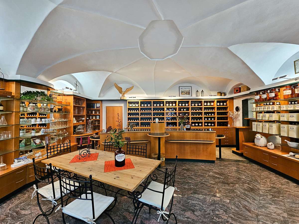 Thumbnail-Einzelhandel in SchwarzenbergErzgebirge 922,45 € 59.1 m²