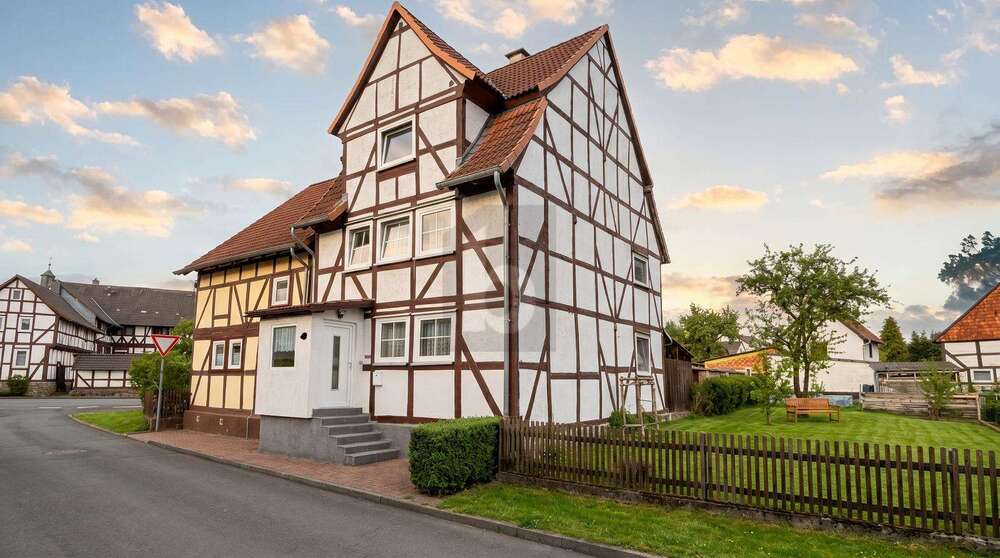 Thumbnail-Haus zum Kaufen in Staufenberg 199.000,00 € 110 m²