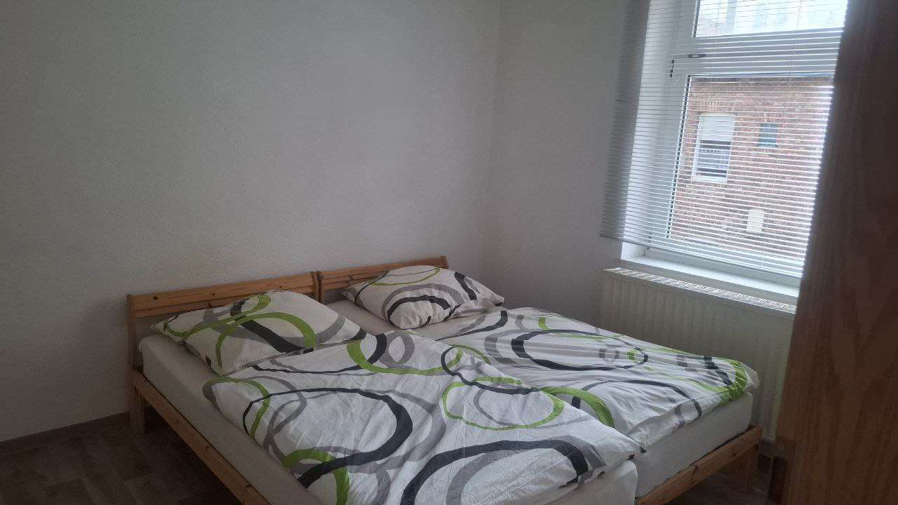 Thumbnail-Wohnung zum Mieten in Halle 450,00 € 44 m²