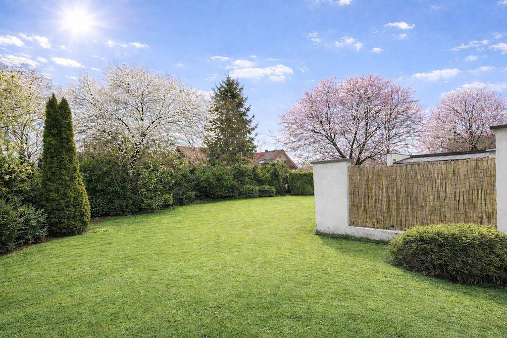 Thumbnail-Haus zum Kaufen in Gröbenzell 1.295.000,00 € 167 m²