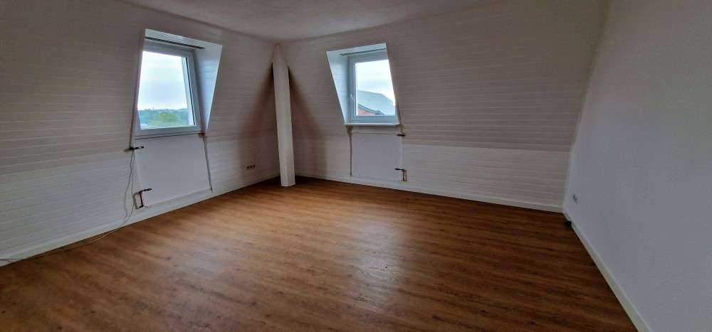 Thumbnail-Wohnung zum Mieten in Wermelskirchen 900,00 € 95.73 m²