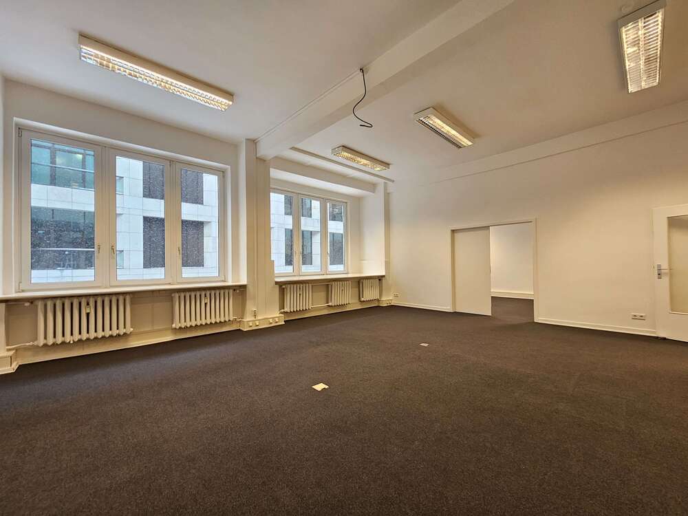 Thumbnail-Büro in Hamburg 2.490,00 € 164 m²
