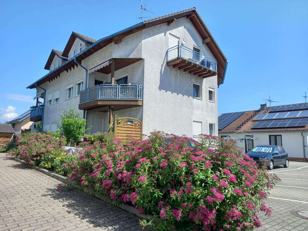 Thumbnail-Wohnung zum Kaufen in Lichtenau 159.000,00 € 70.98 m²