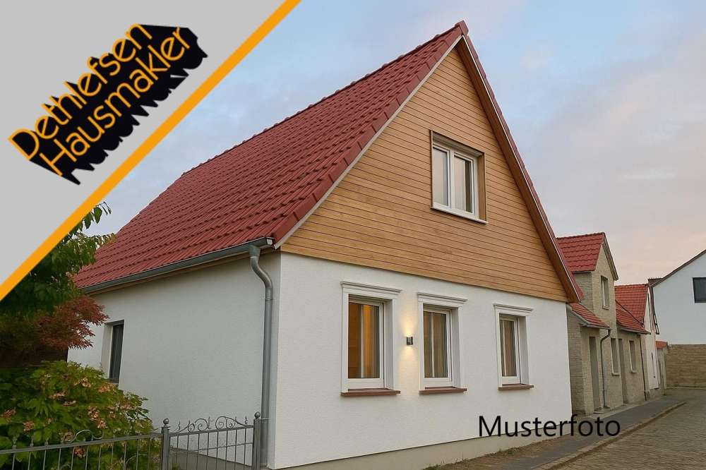 Thumbnail-Haus zum Mieten in Heide 1.100,00 € 107 m²