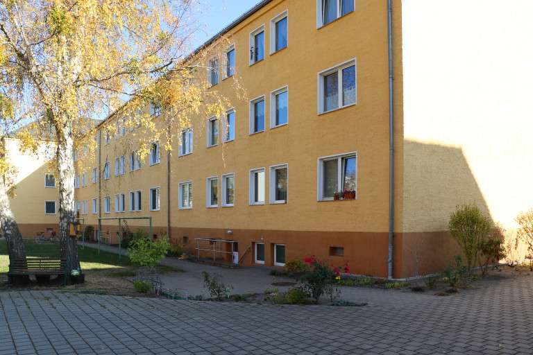 Thumbnail-Wohnung zum Mieten in Dessau-Roßlau 450,00 € 58.53 m²