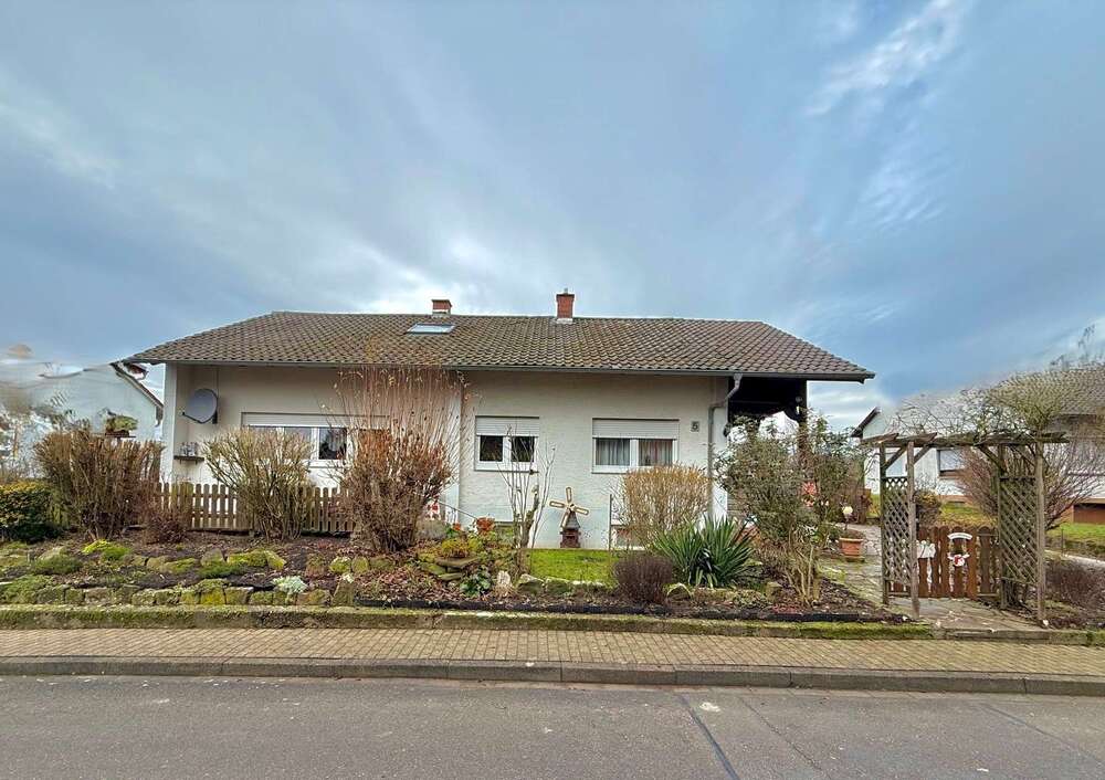 Thumbnail-Haus zum Kaufen in Aglasterhausen 339.000,00 € 175 m²