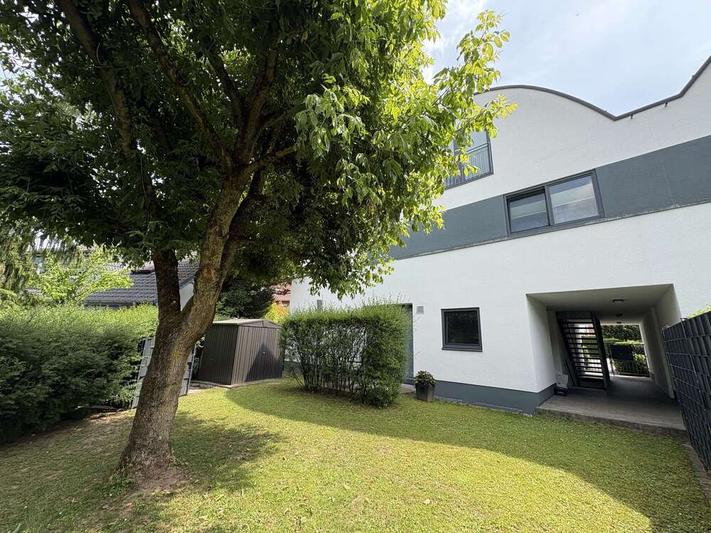 Thumbnail-Haus zum Kaufen in Dietzenbach 899.000,00 € 238 m²