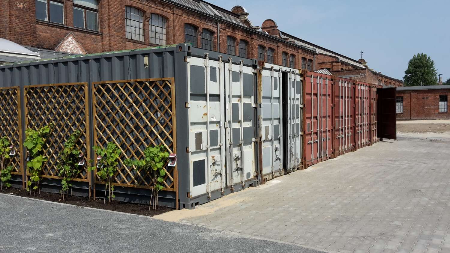Thumbnail-Halle in Berlin-Reinickendorf 200,00 € 15 m²