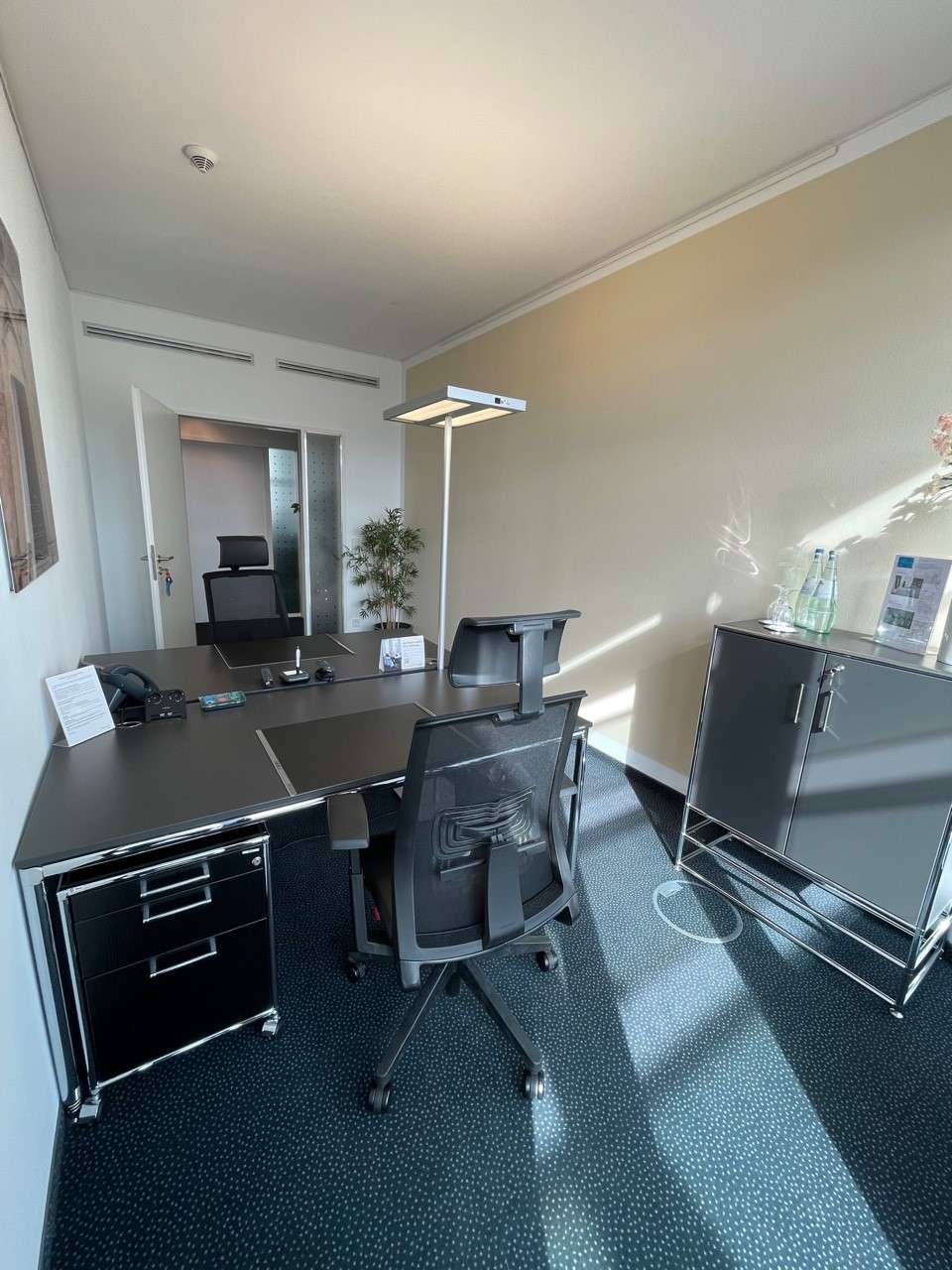 Thumbnail-Büro in Stuttgart 999,00 € 17 m²