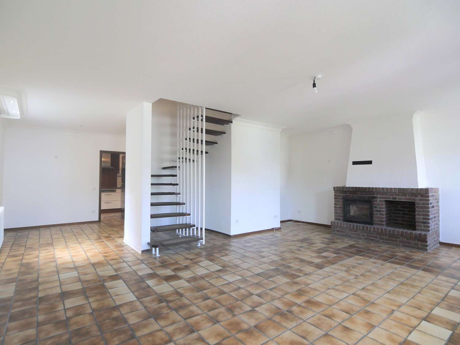 Thumbnail-Wohnung zum Kaufen in Aachen Walheim 265.000,00 € 124 m²