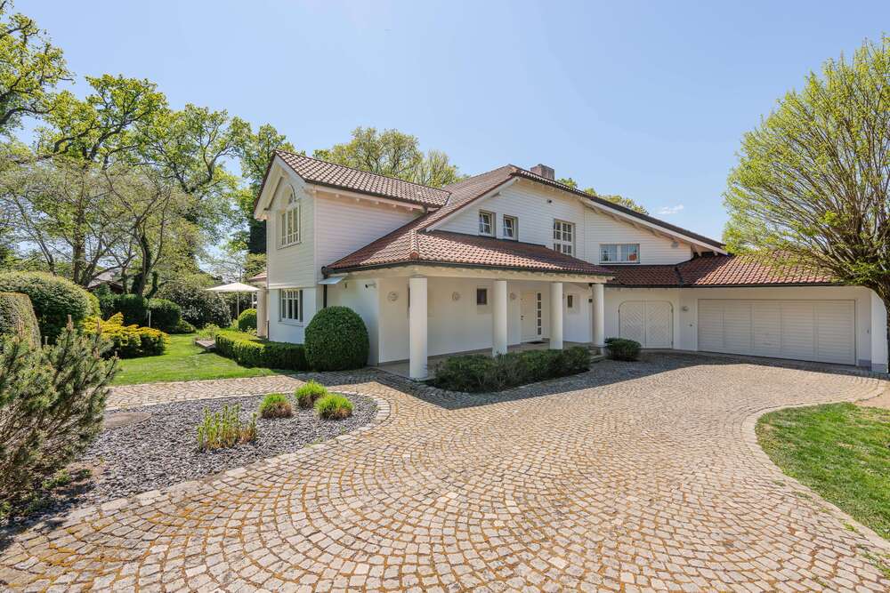 Thumbnail-Haus zum Kaufen in Inning am Ammersee 3.490.000,00 € 305 m²