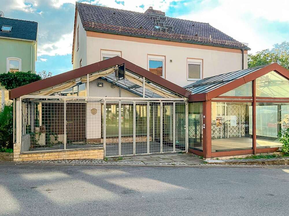 Thumbnail-Haus zum Kaufen in Coburg 292.000,00 € 229 m²