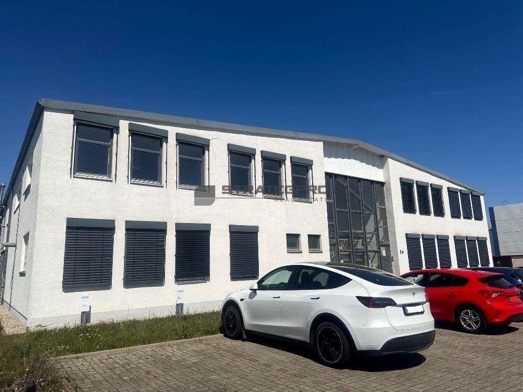 Thumbnail-Halle in Waltershausen 7.318,50 € 1689 m²