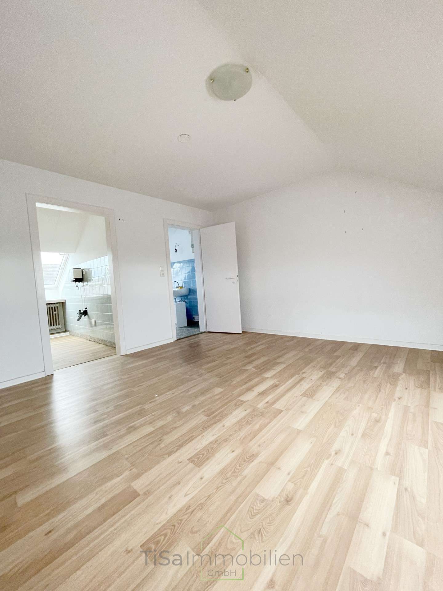 Thumbnail-Wohnung zum Mieten in Bielefeld 400,00 € 32.3 m²